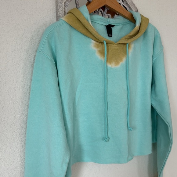 Wild Fable • Aqua Tie Dye Cropped Hoodie - Picture 2 of 4